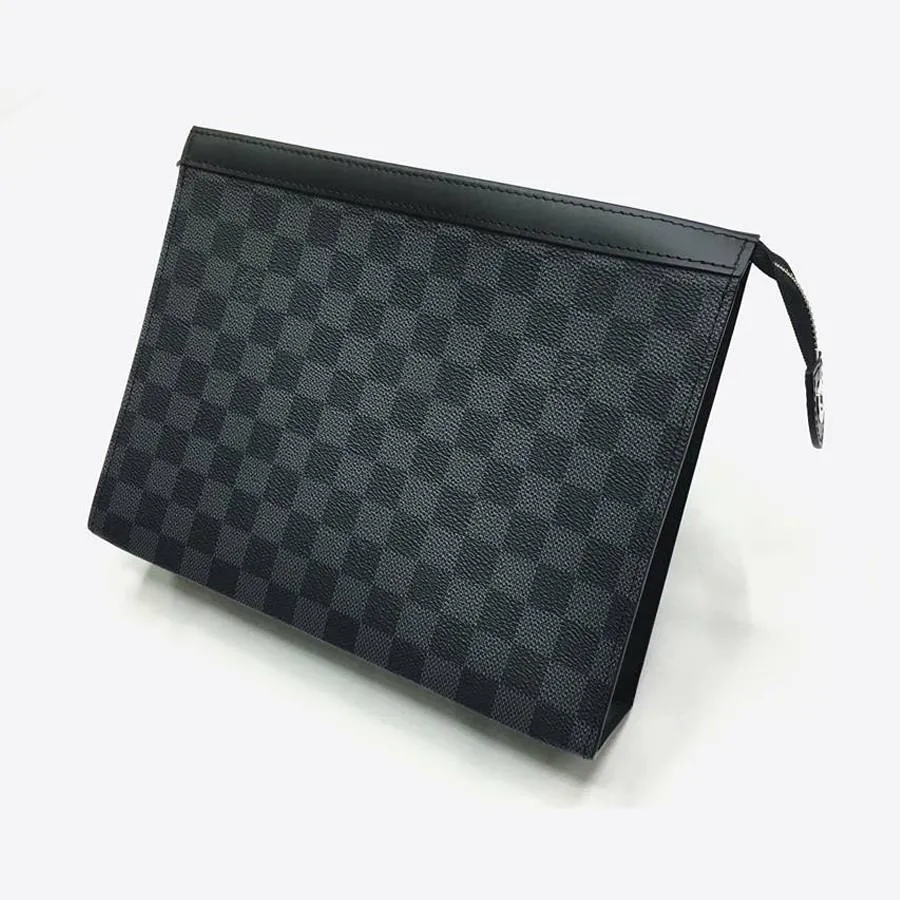 Top 9 mẫu túi hiệu Louis Vuitton đắt tiền cho quý ông thành đạt