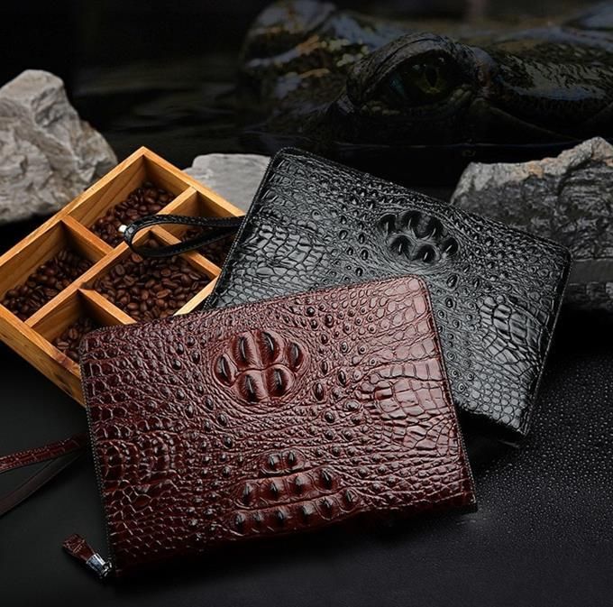 3 xu hướng ví da cầm tay được phái mạnh được tìm kiếm nhiều năm 2025 - 7