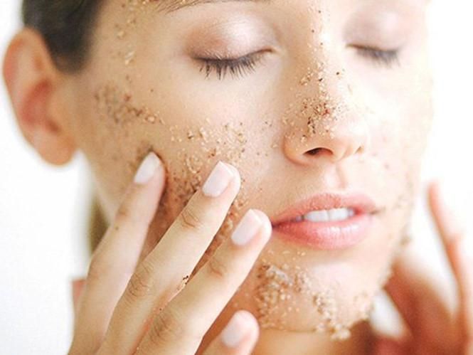 30+ loại kem dưỡng ẩm cho da nhạy cảm thân thiện với làn da và hiệu quả