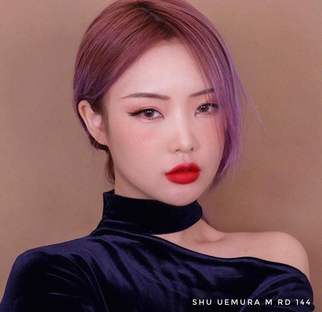 Review 3 màu son Shu Uemura Amplified vỏ đen trendy 2025