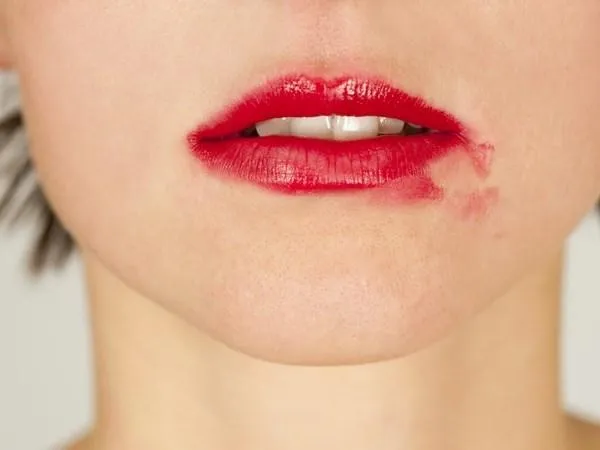 Môi thâm nên dùng son màu gì để tươi tắn rạng rỡ ngày tết xuân - 7