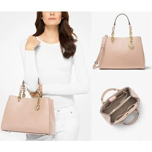 25 mẫu túi xách nữ hiệu Michael Kors thanh lịch và thời trang