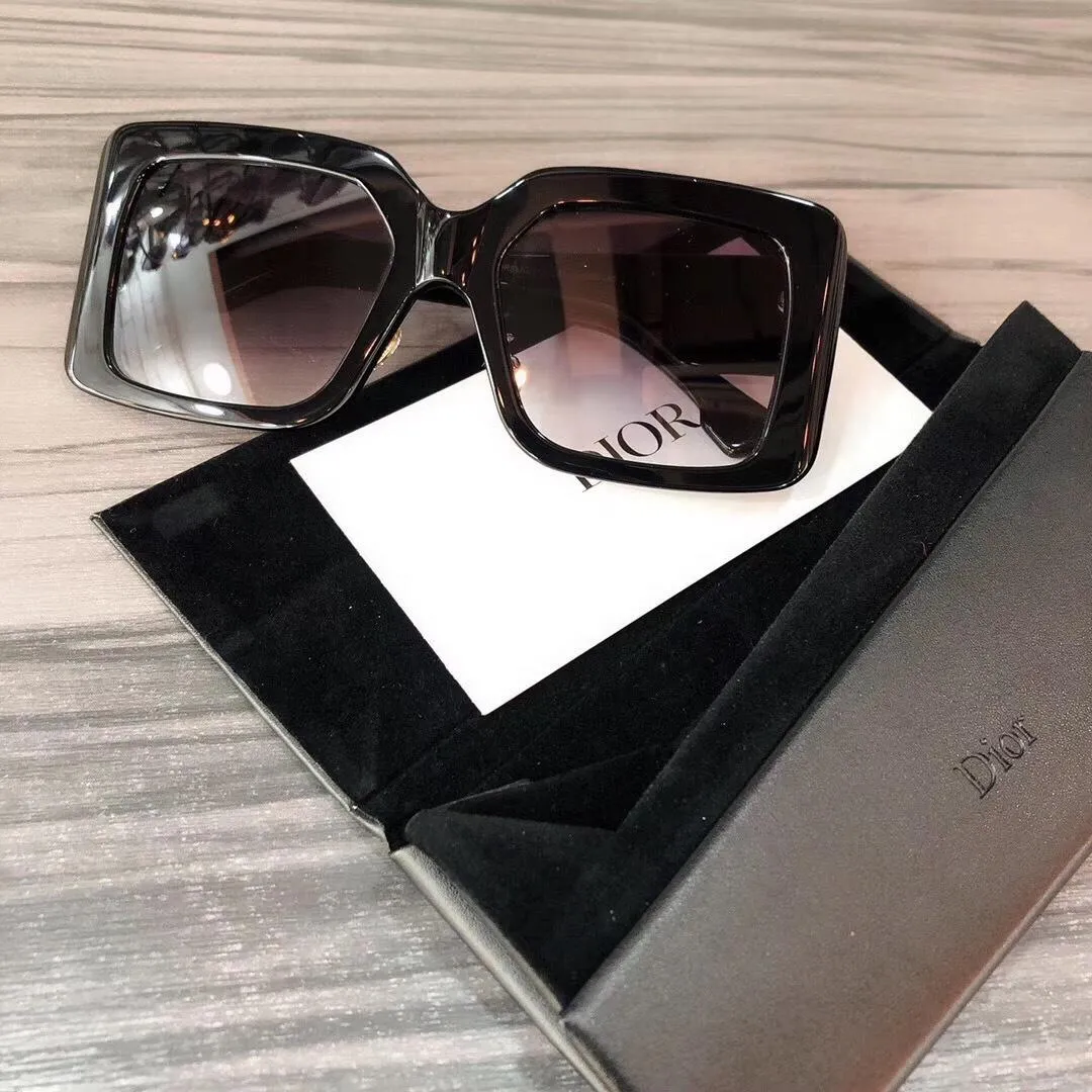 Mắt kính Dior chính hãng giá bao nhiêu? Các mẫu kính thời trang Dior trendy