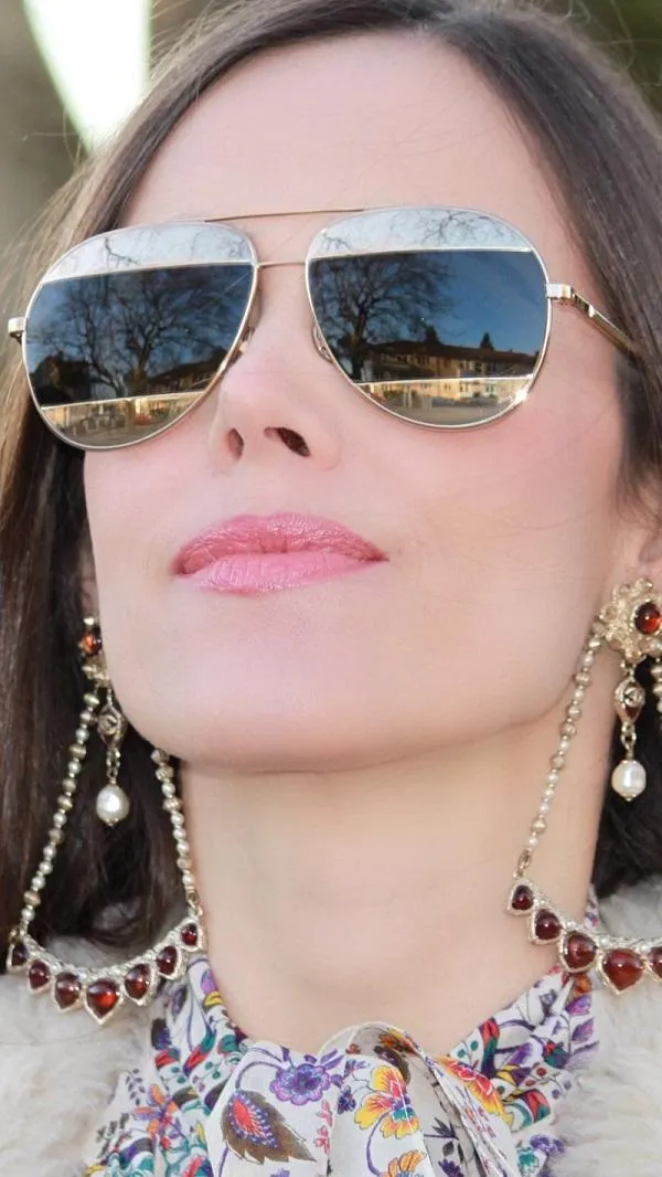Mắt kính Dior chính hãng giá bao nhiêu? Các mẫu kính thời trang Dior trendy