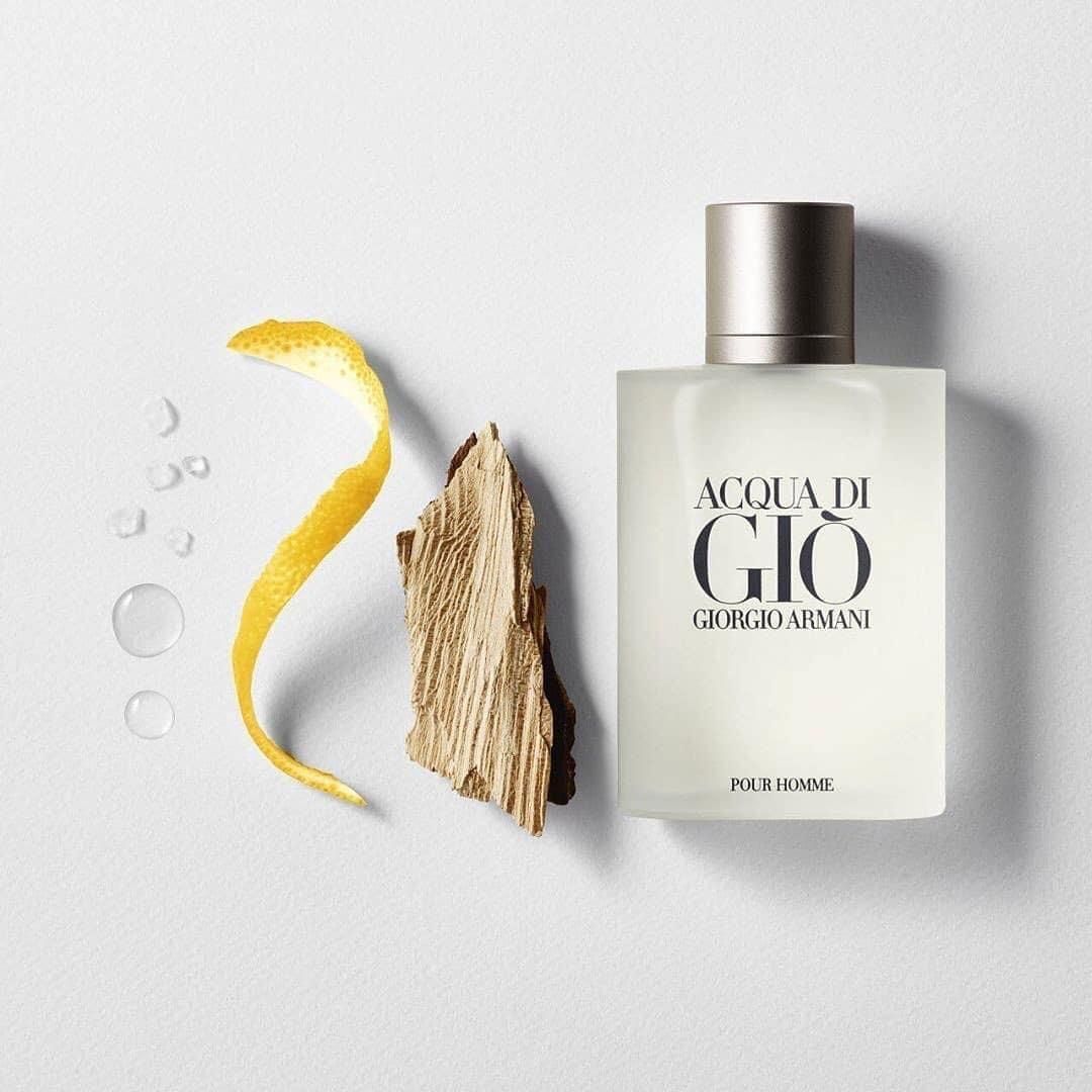 Nước hoa Gio giá bao nhiêu? 6 chai nước hoa Giorgio Armani chính hãng dưới 2 triệu
