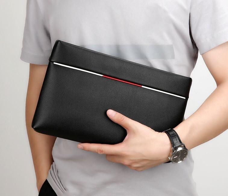 Ví cầm tay nam Coach chính hãng giá bao nhiêu? Các mẫu trendy 2025 - 7