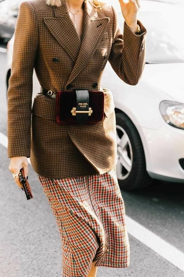 5 mẫu túi đeo hông Fanny Pack nam nữ trendy và cách phối đồ có 1 0 2