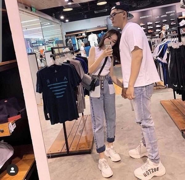 Giải đáp mặc quần baggy đi giày gì phù hợp để thoải mái và thời trang