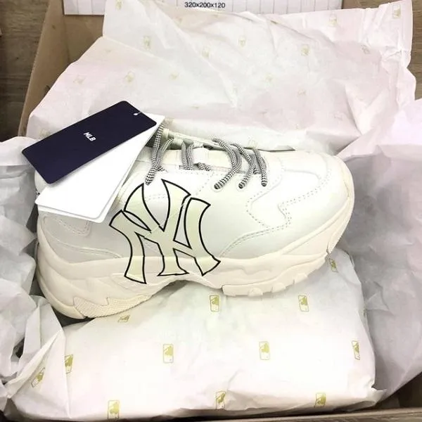 Review giày Giày MLB Big Ball Chunky Mickey giá bao nhiêu tại Hà Nội và TP.HCM