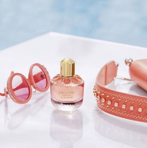 Review 5 chai nước hoa Elie Saab trang nhã và yêu kiều cho phái đẹp