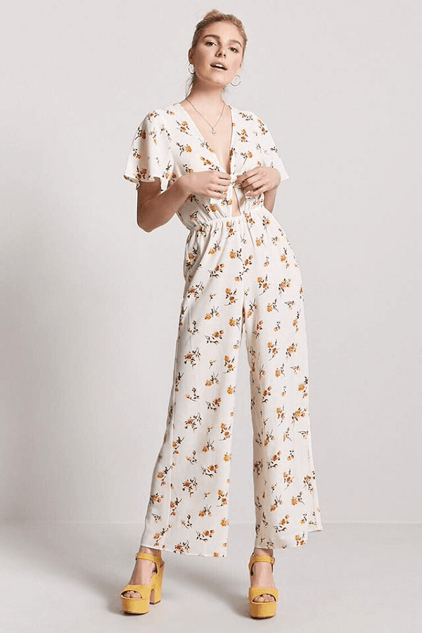 Mặc jumpsuit ngắn và dài đi giày gì để tôn được vóc dáng 