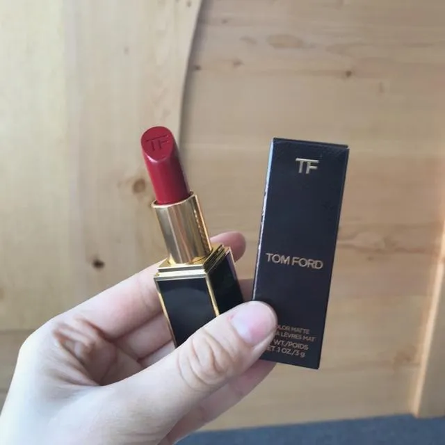 Top 25+ màu son Tom Ford đẹp tươi chính hãng được mua nhiều