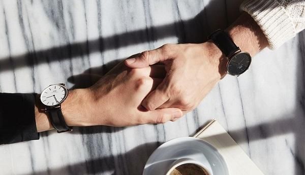 Tặng đồng hồ cho người yêu có ý nghĩa gì trong ngày Valentina 14/2