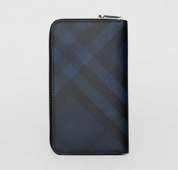 3 mẫu ví cầm tay Burberry nam chính hãng giá chuẩn cho quý ông thành đạt - 2