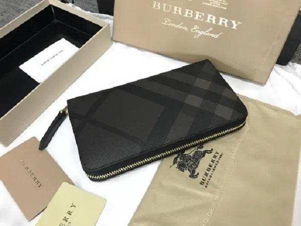3 mẫu ví cầm tay Burberry nam chính hãng giá chuẩn cho quý ông thành đạt - 5