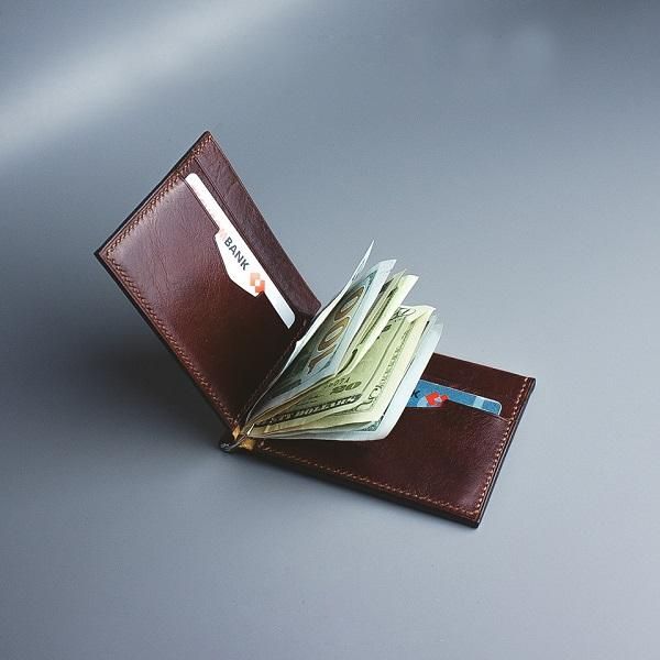 Bạn đã vệ sinh và bảo quản ví da nam đúng cách? Hướng dẫn chi tiết từ chuyên gia - 7