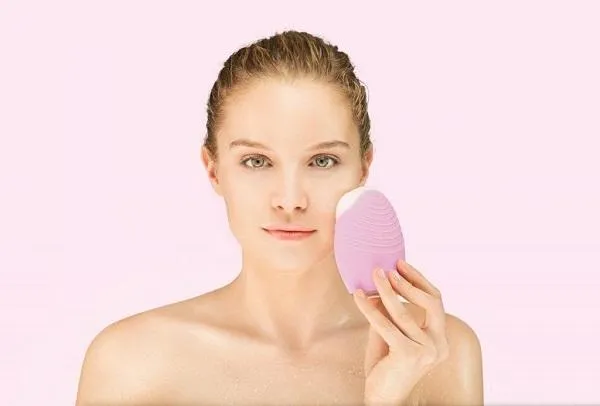 Review 3 màu máy rửa mặt Foreo Luna 3 có công dụng riêng cho từng loại da