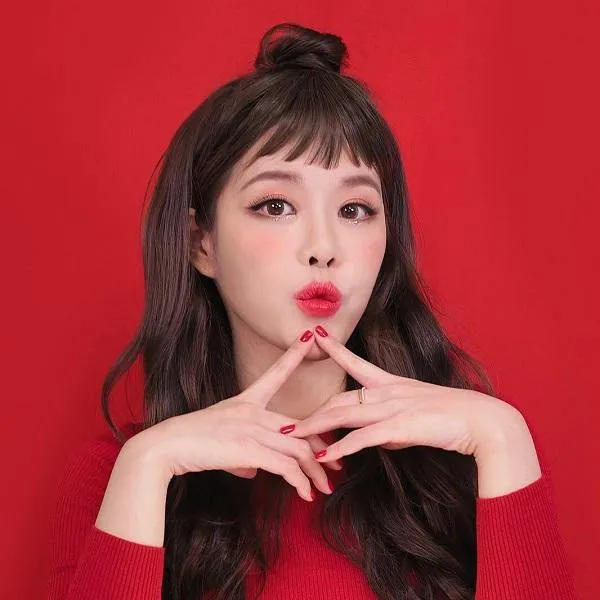 [HƯỚNG DẪN] Tất tần tật về trang điểm đánh má hồng cho nàng thêm xinh