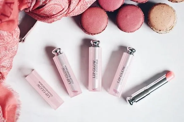 Top 4 dòng son Dior “ăn khách” và cách phân biệt son Dior thật giả chuẩn xác