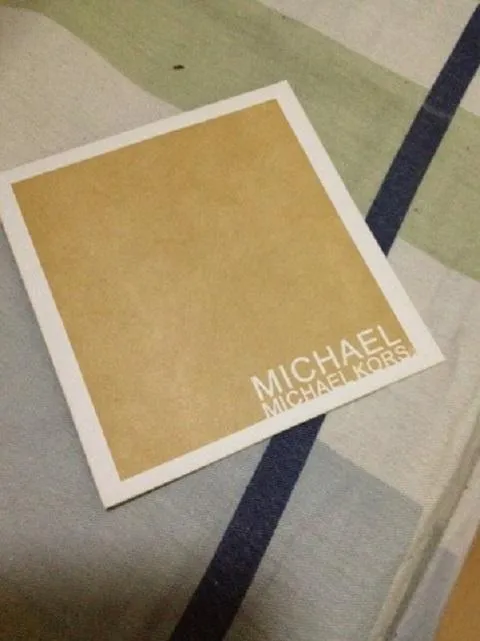 9 cách phân biệt túi xách MICHAEL KORS chính hãng nhanh và uy tín