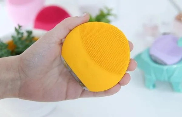 Công dụng và cách sử dụng máy rửa mặt Foreo Luna 2, Luna Mini 2, Luna 2 Professional và Luna 2 For Men