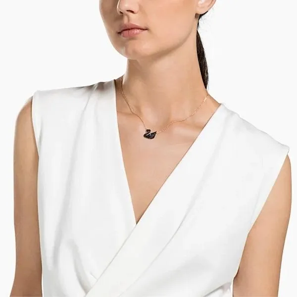 Top 5 mẫu dây chuyền pha lê Swarovski vô cùng đẹp có sẵn tại Vua Hàng Hiệu - 2