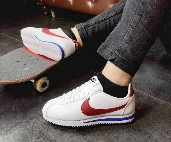 8 cách phân biệt giày Nike thật giả chuẩn xác trong 3 phút