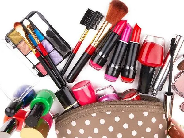 Chia sẻ kinh nghiệm mua mỹ phẩm online hạn chế tối đa hàng fake