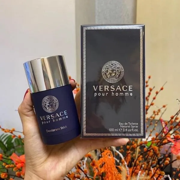 Top 3 lăn khử mùi Versace hương nước hoa cho chàng thêm tự tin và quyến rũ - 11