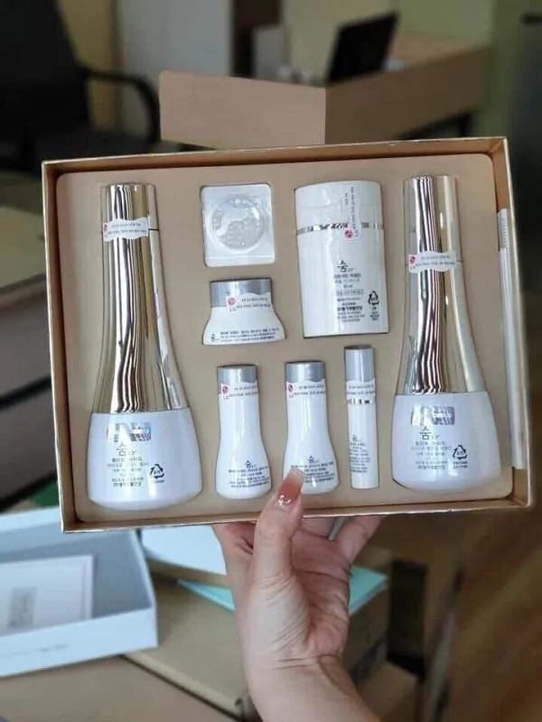 Sữa dưỡng emulsion là gì? Top 7+ bộ sữa dưỡng da Hàn Quốc cao cấp nổi tiếng - 14