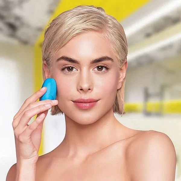So sánh review máy rửa mặt Foreo Mini 3 và Foreo Play Plus