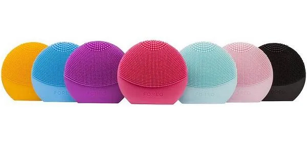 So sánh review máy rửa mặt Foreo Mini 3 và Foreo Play Plus