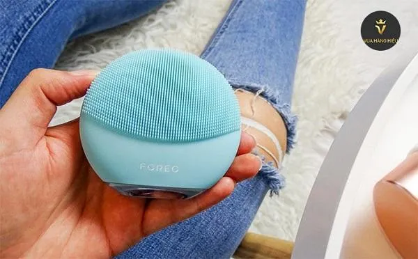 So sánh review máy rửa mặt Foreo Mini 3 và Foreo Play Plus