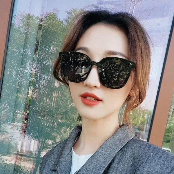 Tìm hiểu chi tiết về mắt kính tráng gương và lý do nên sử dụng - 2