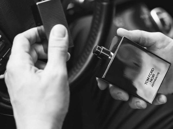 Top 5 loại nước hoa Tom Ford cho nam rất thơm được mua nhiều