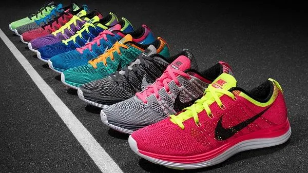 Giải đáp nên mua giày Nike hay Adidas là phù hợp cho bạn