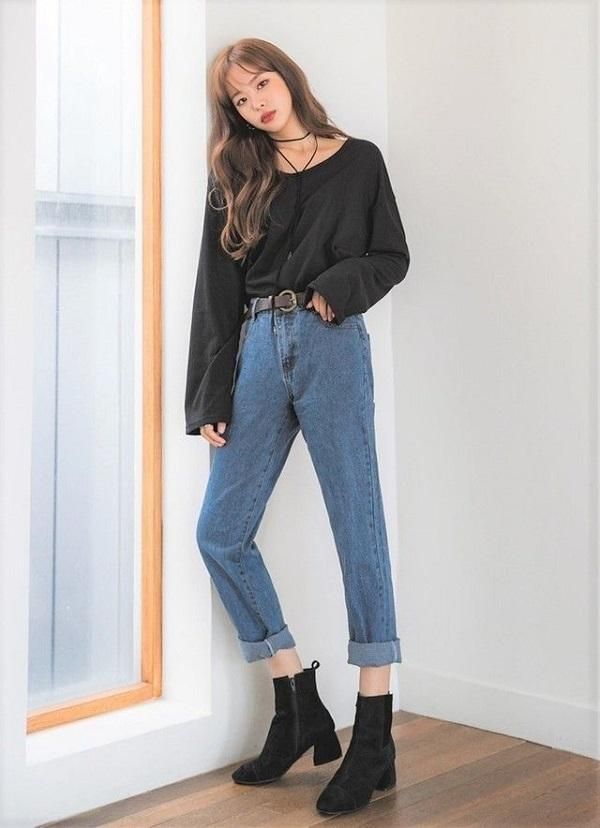Biến tấu quần jean áo thun mang giày gì để bắt kịp xu hướng thời trang trendy