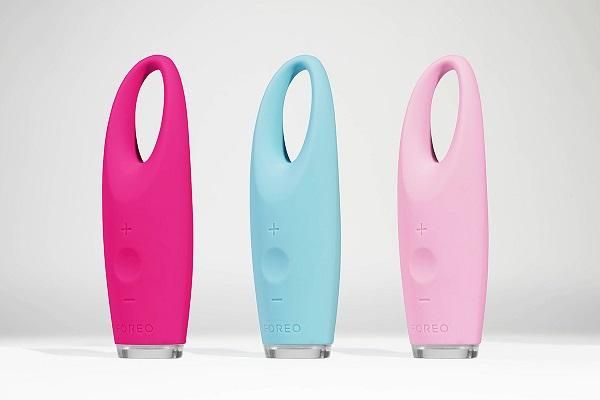 Review chi tiết máy massage mắt Foreo Iris xóa tan vết nhăn và bọng mắt