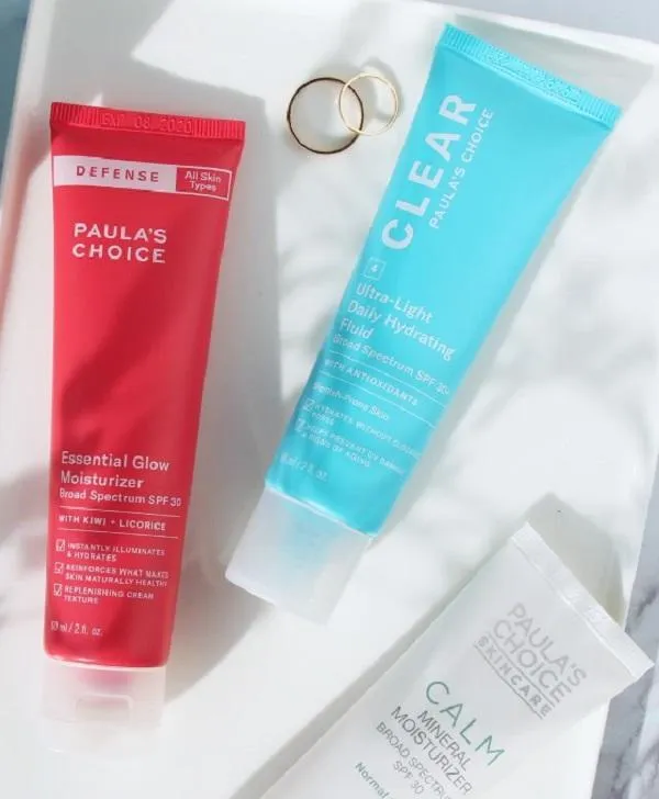 Review top 7 kem chống nắng SPF 30 dùng cho da dầu mụn nhạy cảm