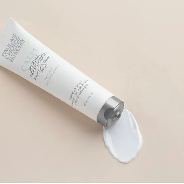 Review top 7 kem chống nắng SPF 30 dùng cho da dầu mụn nhạy cảm
