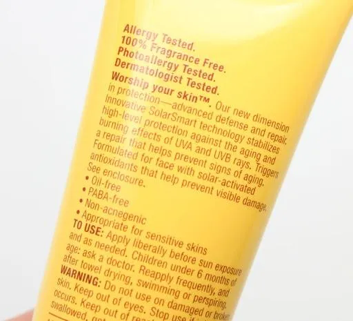 Review top 7 kem chống nắng SPF 30 dùng cho da dầu mụn nhạy cảm