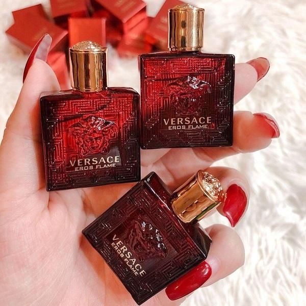 Top 3 chai nước hoa Versace Eros mang sự quyến rũ của 
