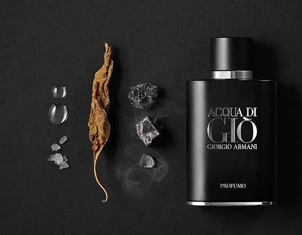 Top 5 chai nước hoa Giorgio Armani cho nam chinh phục mọi khứu giác