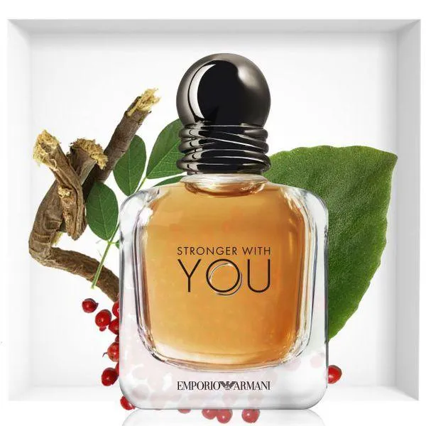 Top 5 chai nước hoa Giorgio Armani cho nam chinh phục mọi khứu giác