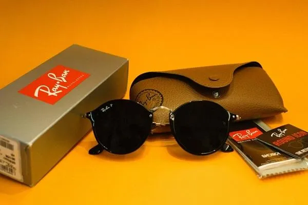 9 Cách phân biệt mắt kính Rayban chính hãng thật giả đơn giản và chuẩn xác
