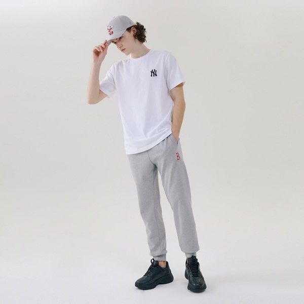 Giá áo phông MLB chính hãng trendy năm nay và địa chỉ mua hàng uy tín - 11