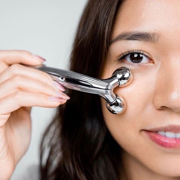 Review công dụng và cách dùng Refa Carat Face cây lăn massage mặt của hãng MTG - 13