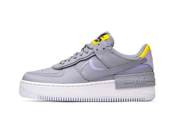 Giày Nike chính hãng giá bao nhiêu và các mẫu giày Nike đang thịnh hành