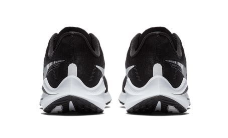 Giày Nike chính hãng giá bao nhiêu và các mẫu giày Nike đang thịnh hành