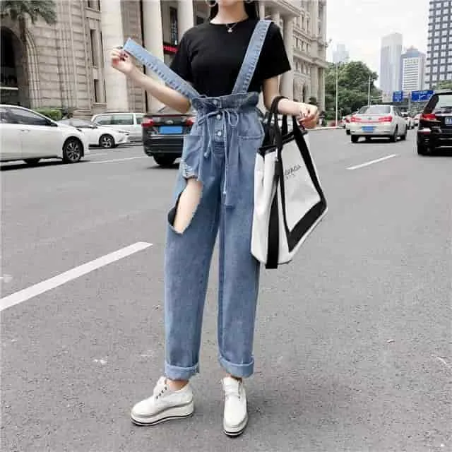 7 gợi ý áo thun đen mặc với quần gì để thời trang và không nhàm chán